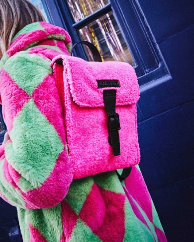 Click to view gallery DM Pink1