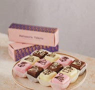 Click to view gallery PV23 Summer Cakes2