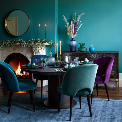 Click to view gallery Sofa Season1