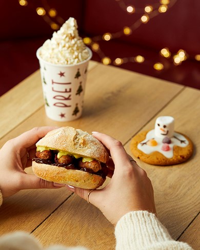 Click to view gallery Pret into Christmas1