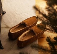 Click to view gallery Loake Gifts6