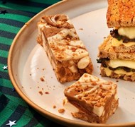 Click to view gallery Pret Xmas2